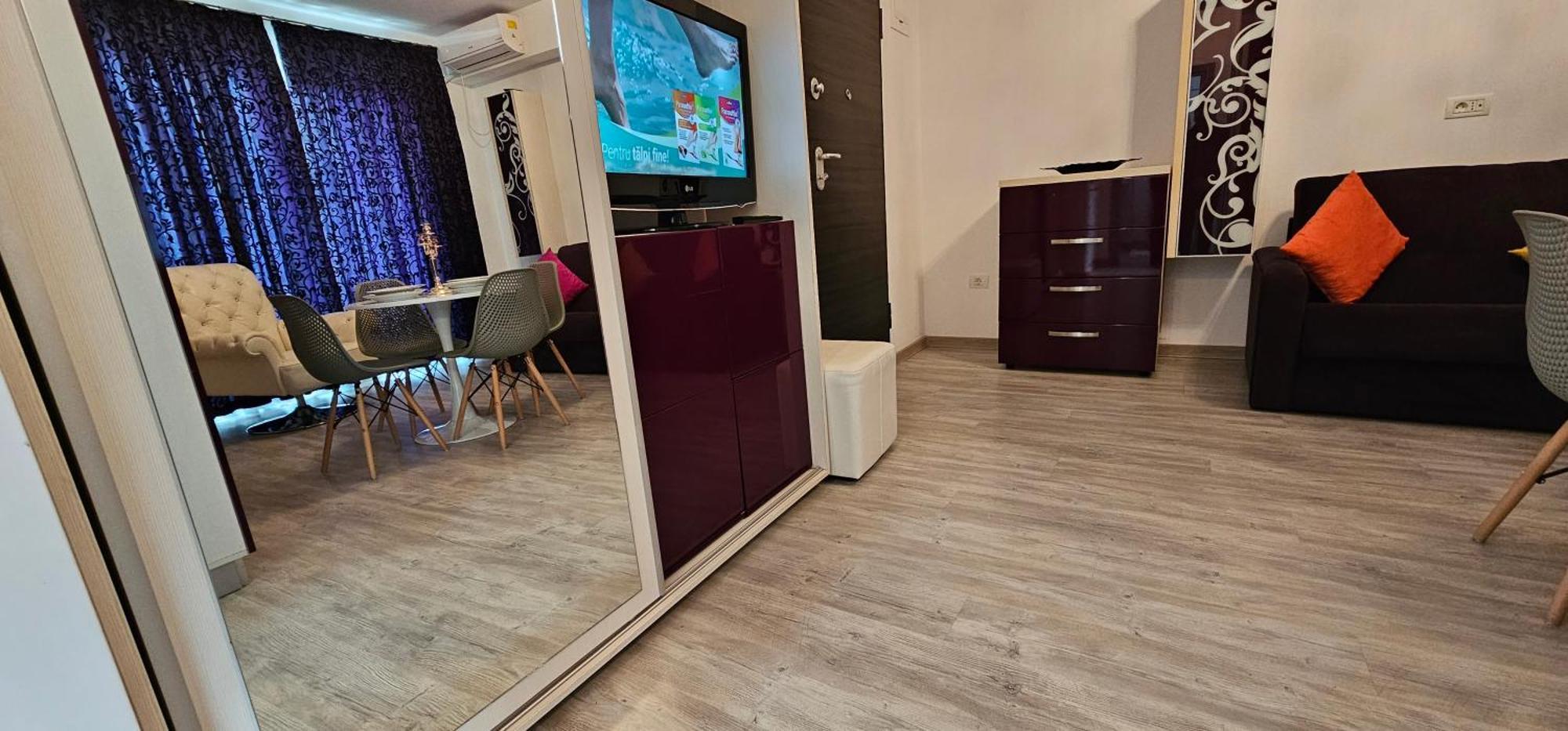 Luxury Aparthotel Promenada In Building Stefan Prima Linie La Mare Năvodari Екстериор снимка