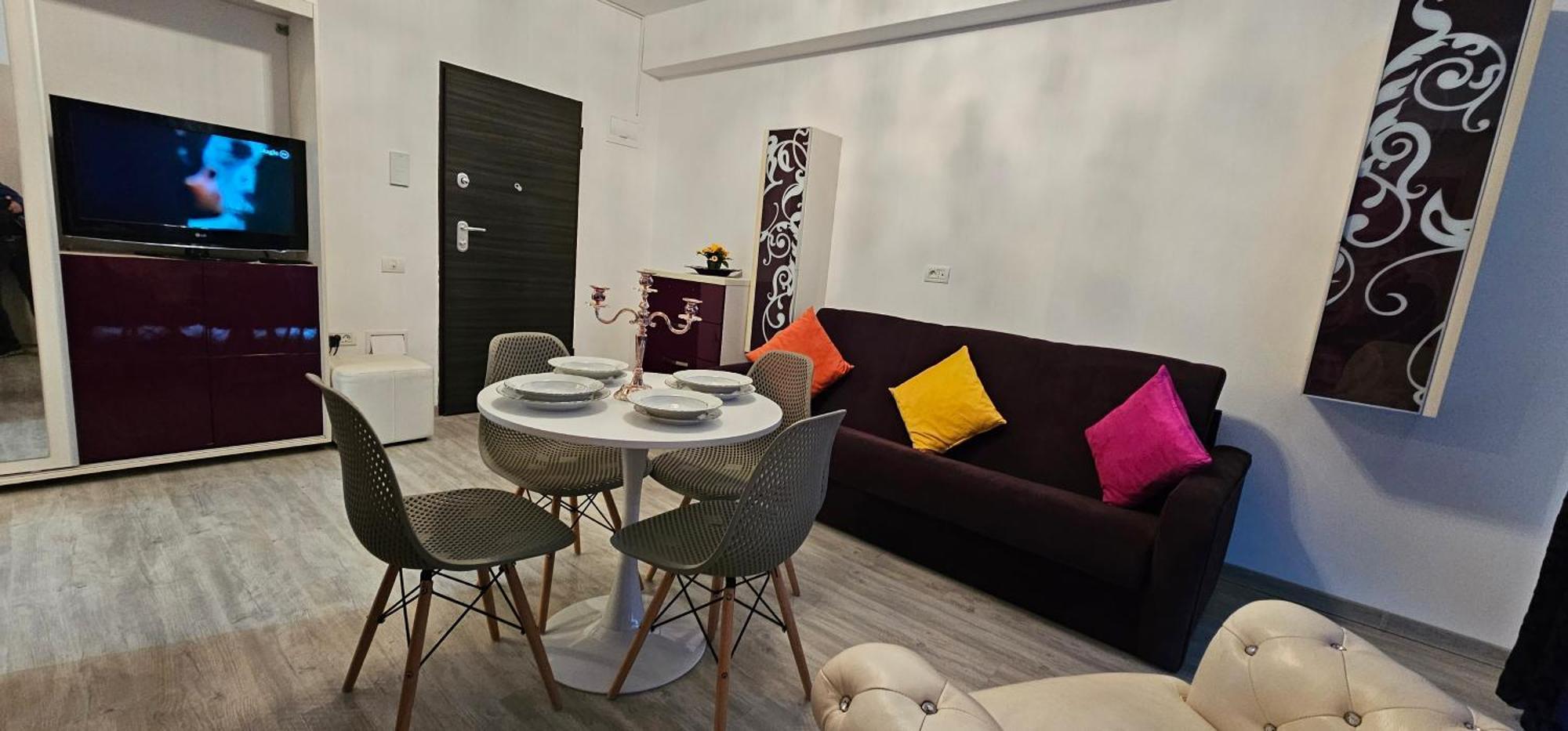 Luxury Aparthotel Promenada In Building Stefan Prima Linie La Mare Năvodari Екстериор снимка