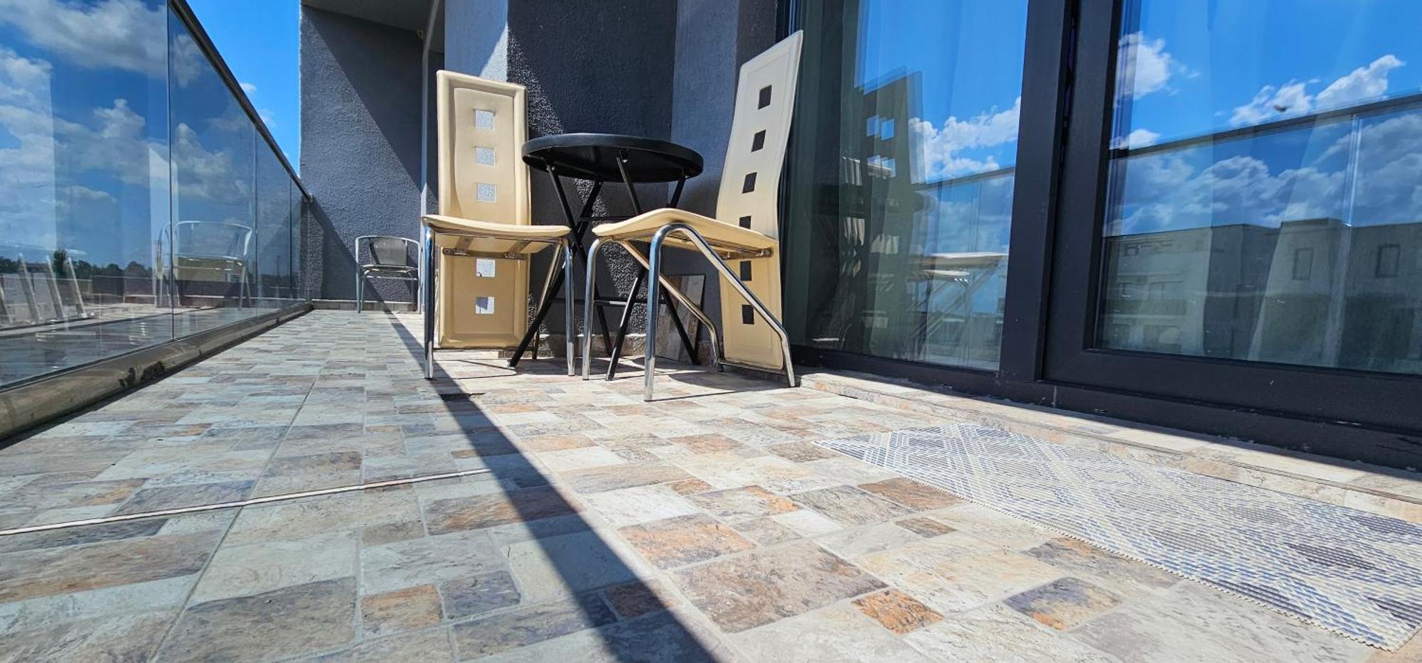 Luxury Aparthotel Promenada In Building Stefan Prima Linie La Mare Năvodari Екстериор снимка