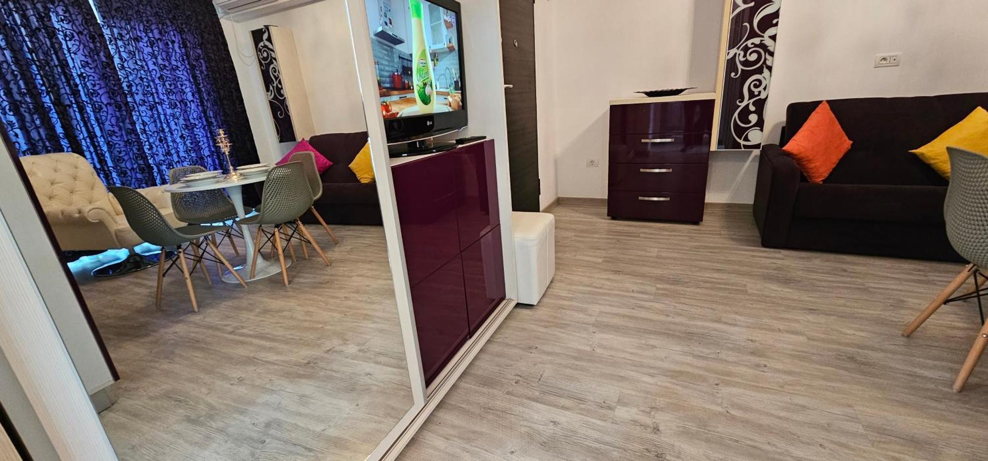 Luxury Aparthotel Promenada In Building Stefan Prima Linie La Mare Năvodari Екстериор снимка