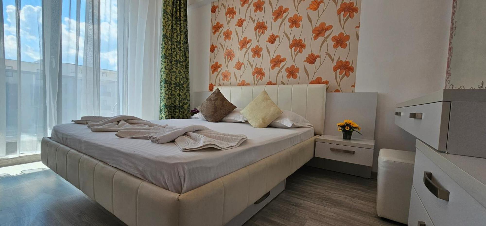 Luxury Aparthotel Promenada In Building Stefan Prima Linie La Mare Năvodari Екстериор снимка