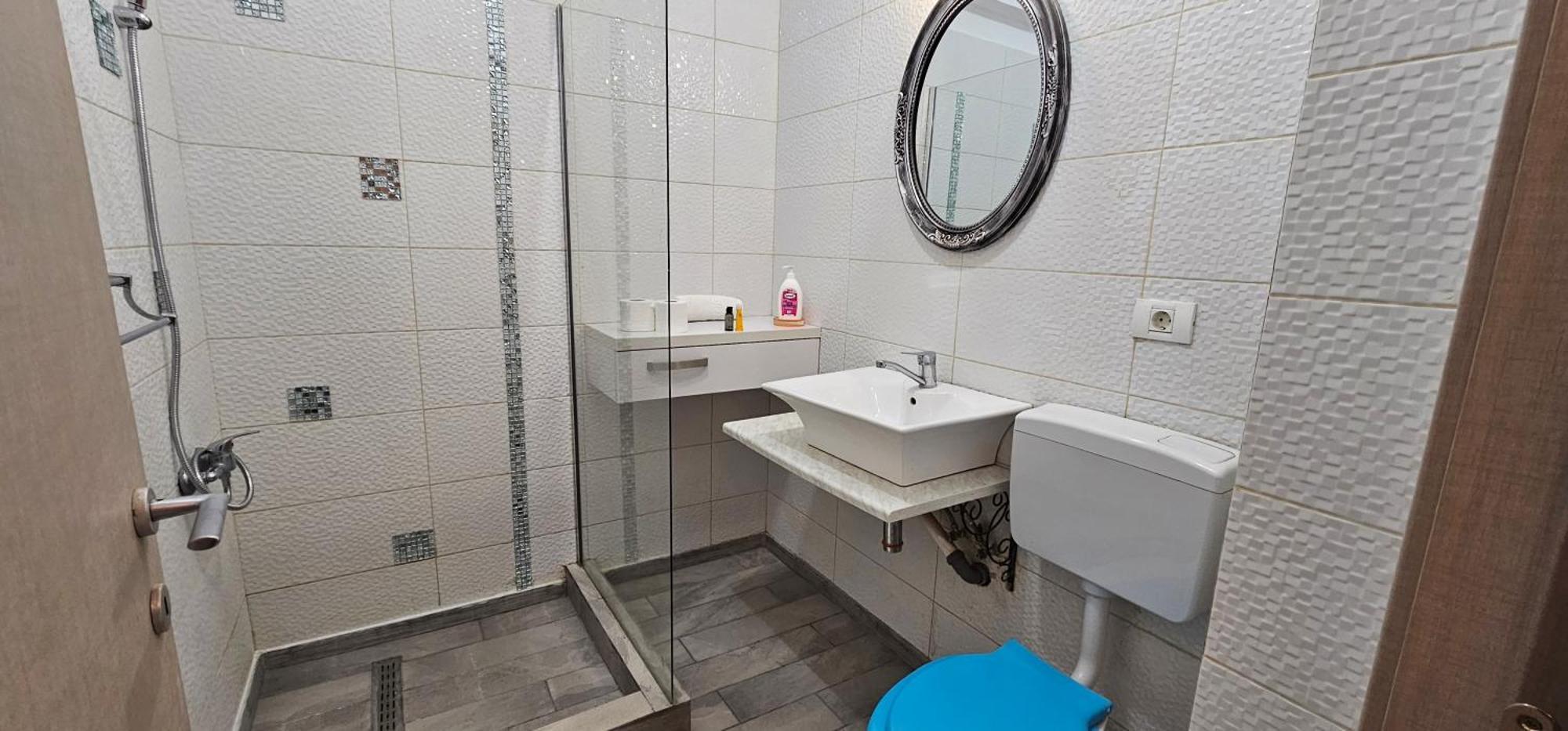 Luxury Aparthotel Promenada In Building Stefan Prima Linie La Mare Năvodari Екстериор снимка